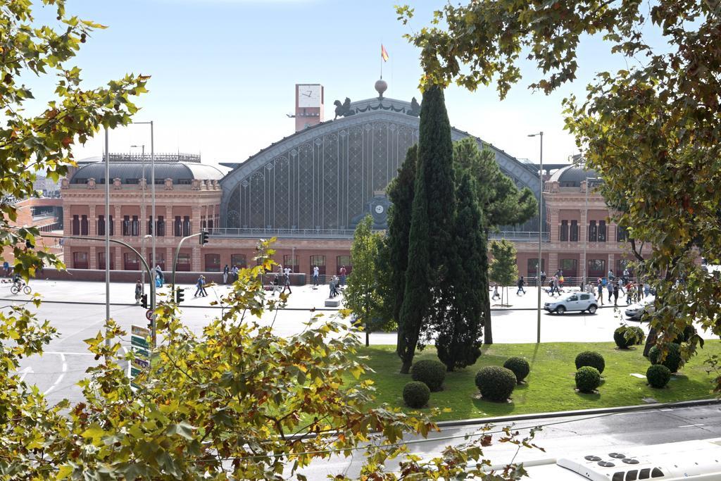 Atocha Hub Lägenhet Madrid Exteriör bild